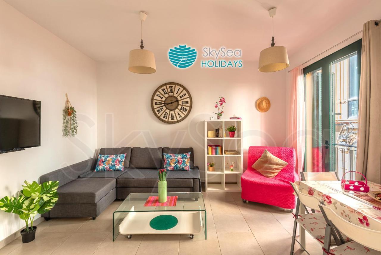 Skysea Holidays City Center Suites มาลากา ภายนอก รูปภาพ