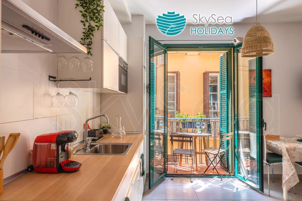 Skysea Holidays City Center Suites มาลากา ภายนอก รูปภาพ