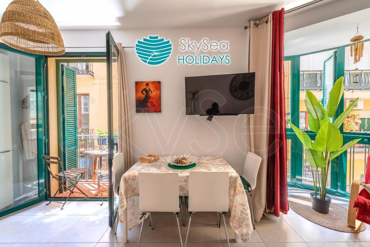 Skysea Holidays City Center Suites มาลากา ภายนอก รูปภาพ