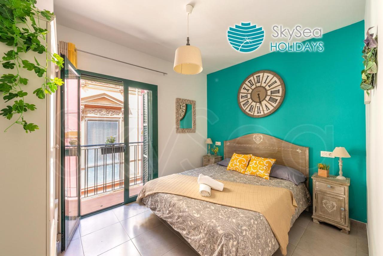 Skysea Holidays City Center Suites มาลากา ภายนอก รูปภาพ