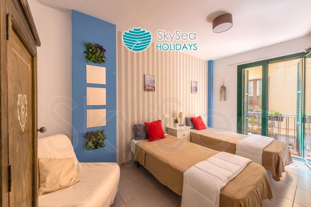 Skysea Holidays City Center Suites มาลากา ภายนอก รูปภาพ