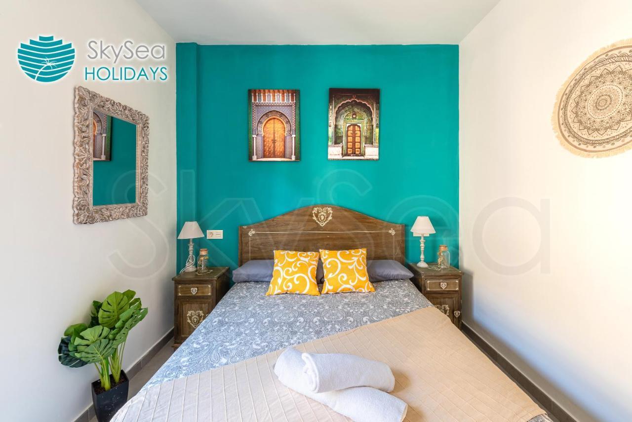 Skysea Holidays City Center Suites มาลากา ภายนอก รูปภาพ