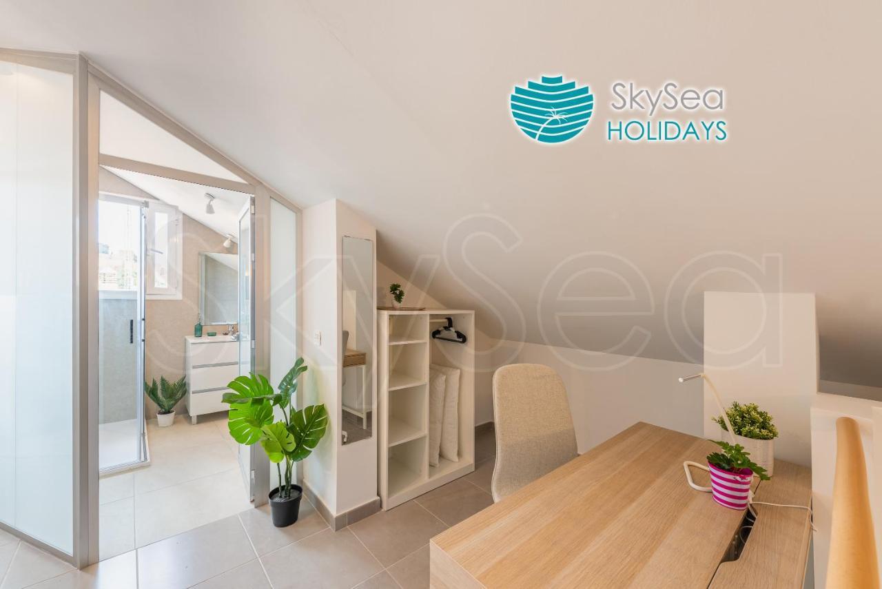 Skysea Holidays City Center Suites มาลากา ภายนอก รูปภาพ