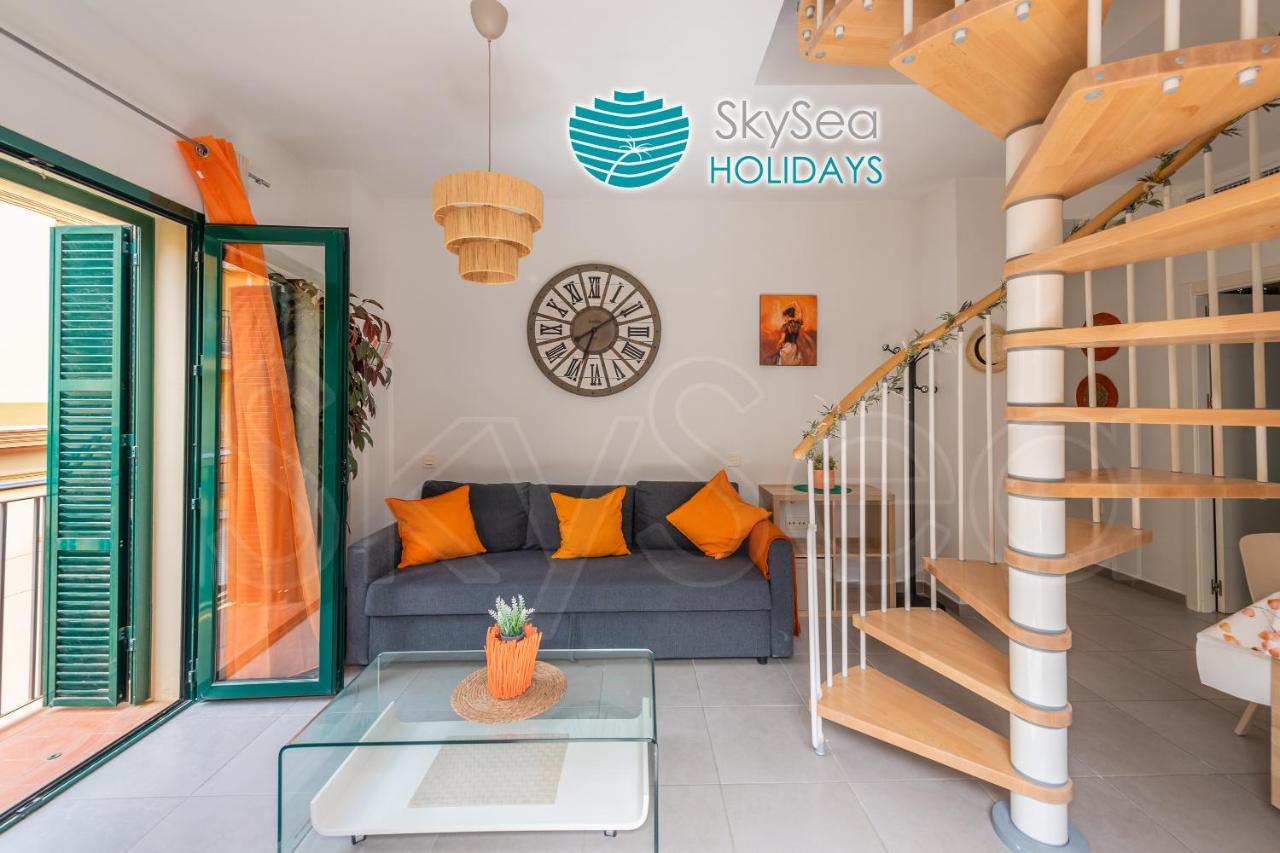 Skysea Holidays City Center Suites มาลากา ภายนอก รูปภาพ