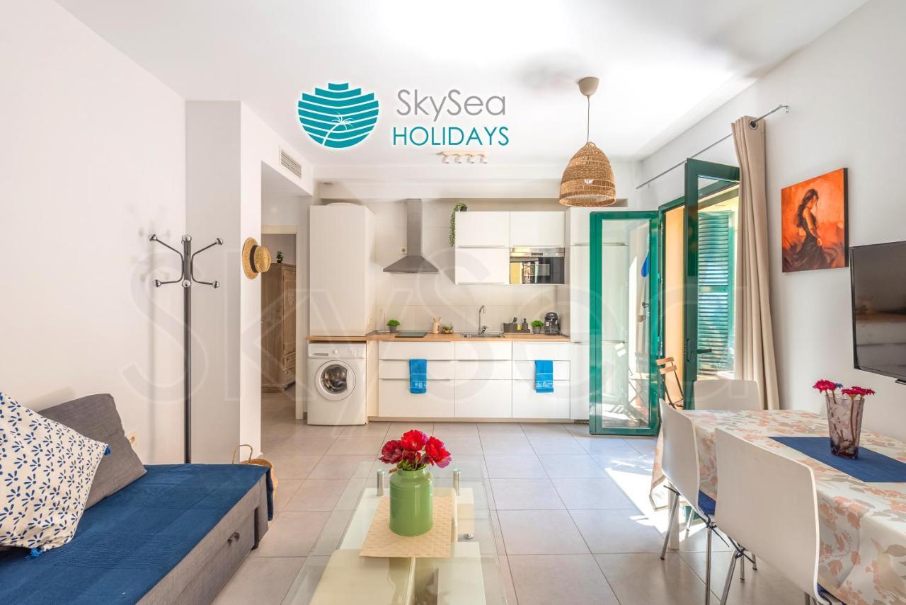 Skysea Holidays City Center Suites มาลากา ภายนอก รูปภาพ