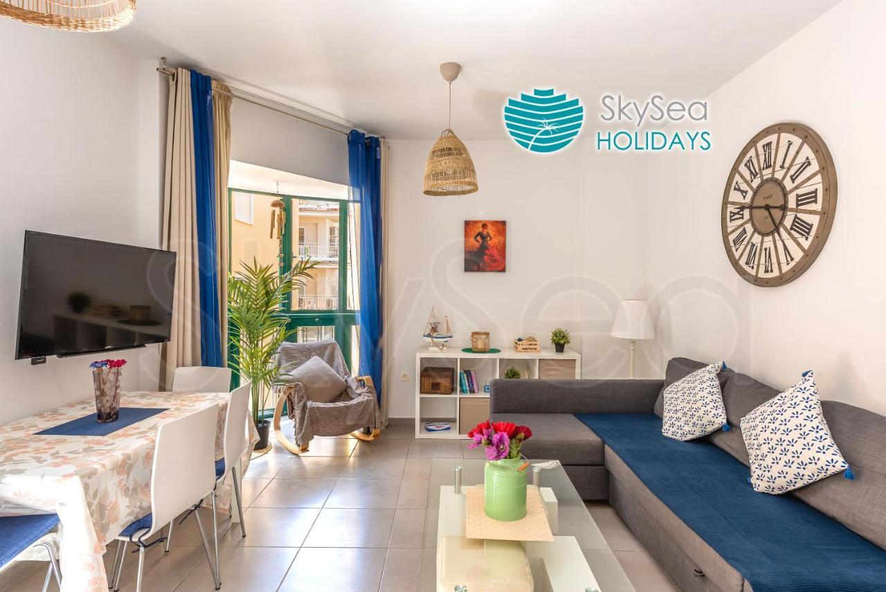 Skysea Holidays City Center Suites มาลากา ภายนอก รูปภาพ