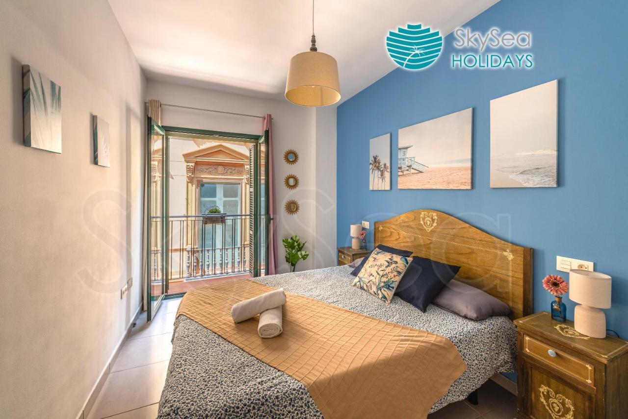 Skysea Holidays City Center Suites มาลากา ภายนอก รูปภาพ